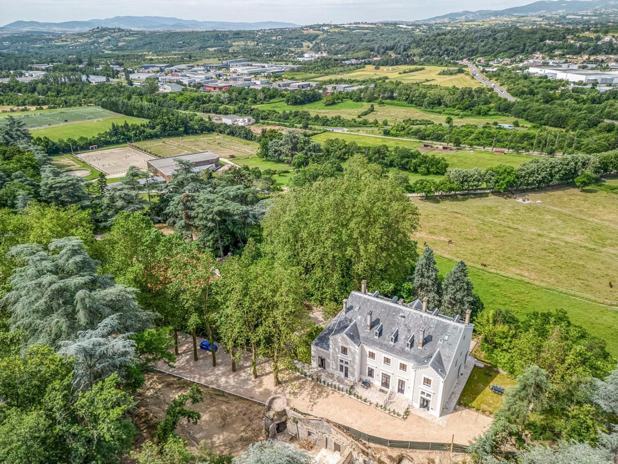 1 - Grand Appartement Spacieux Dans Un Chateau Du 17Eme Siecle, A 15Min De Lyon Vourles 외부 사진